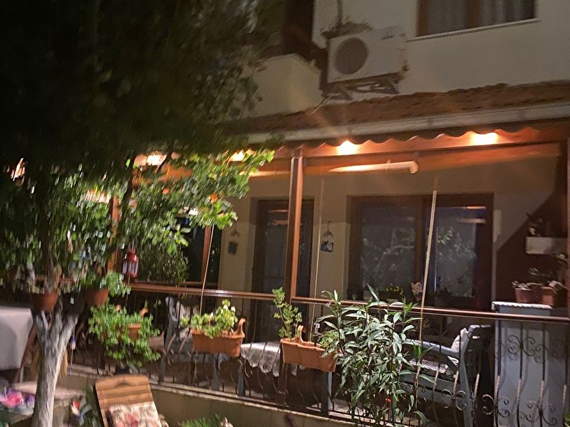 Sahi̇bi̇nden   gümüldür gülkent sitesi tripleks yazlık 4+1