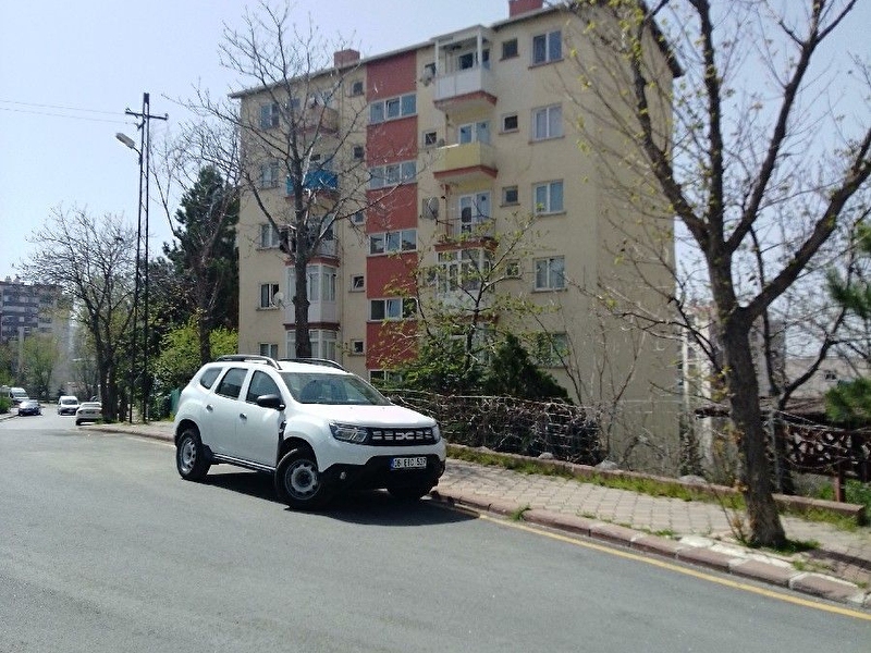Çankaya'da 2+1,köşe parselde yatirim i̇çi̇n de uygun dai̇re