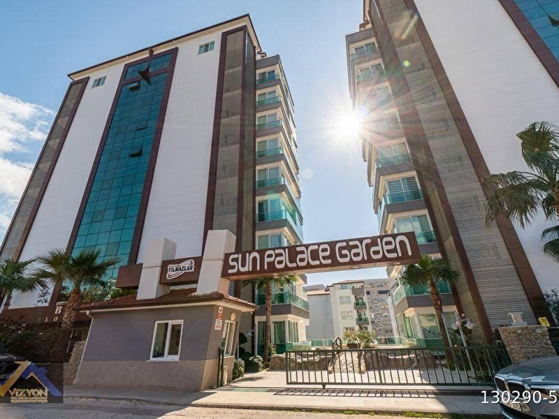 Alanya tosmurda 2+1 eşyali si̇te  akti̇vi̇teli̇ i̇çeri̇si̇nde satilik dai̇re