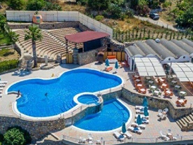 Armoni̇a da lüks (22hazi̇ran - 6 temmuz ) ki̇ralik  1+1 devremülk müstaki̇l bahçe kati