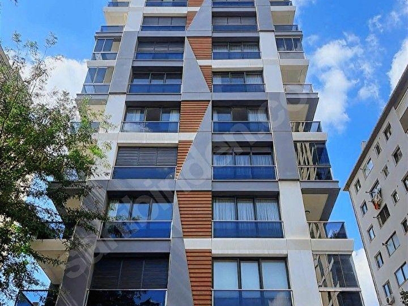 Emr anadolu  erenkoy 3+1 130 m2 net  arakat dai̇re
