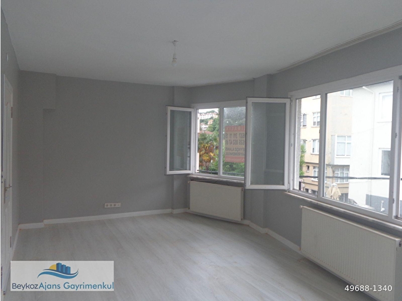 Kanlıca merkezde 3+1 75 m2 üçüncü kat daire