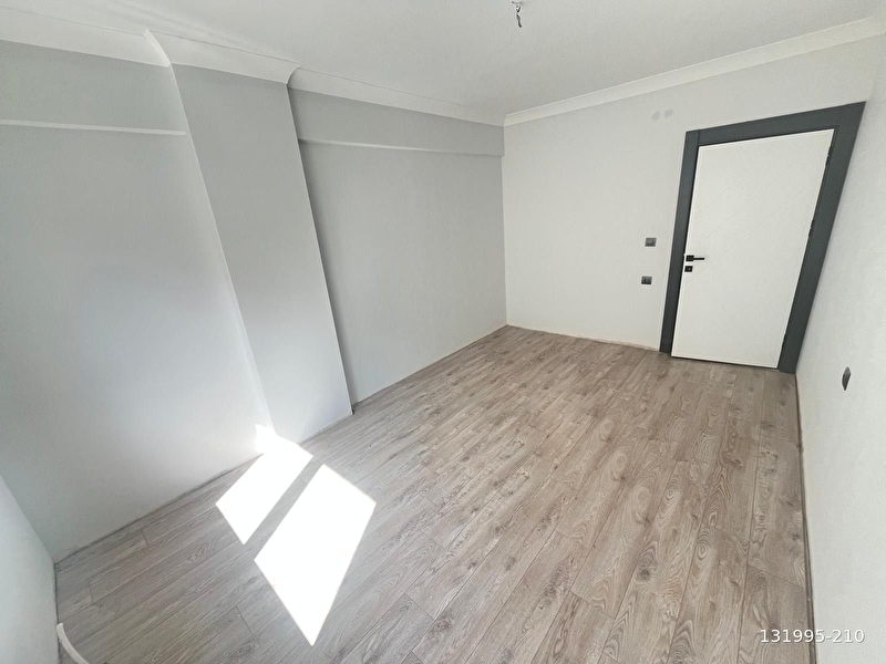 Ankara eti̇mesgut eti̇ler mh 3+1 120m2 satilik dai̇re