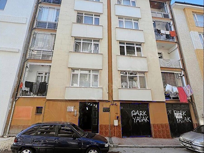 Hasbay emlaktan 3+1 kiralık ara kat