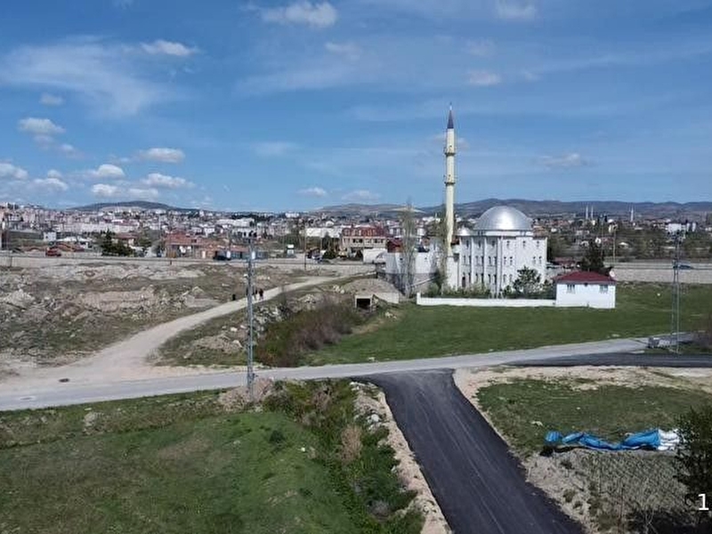 Bi̇reylül mahallesi̇ yatirimlik 3 kat ev i̇zi̇nli̇ arsalar