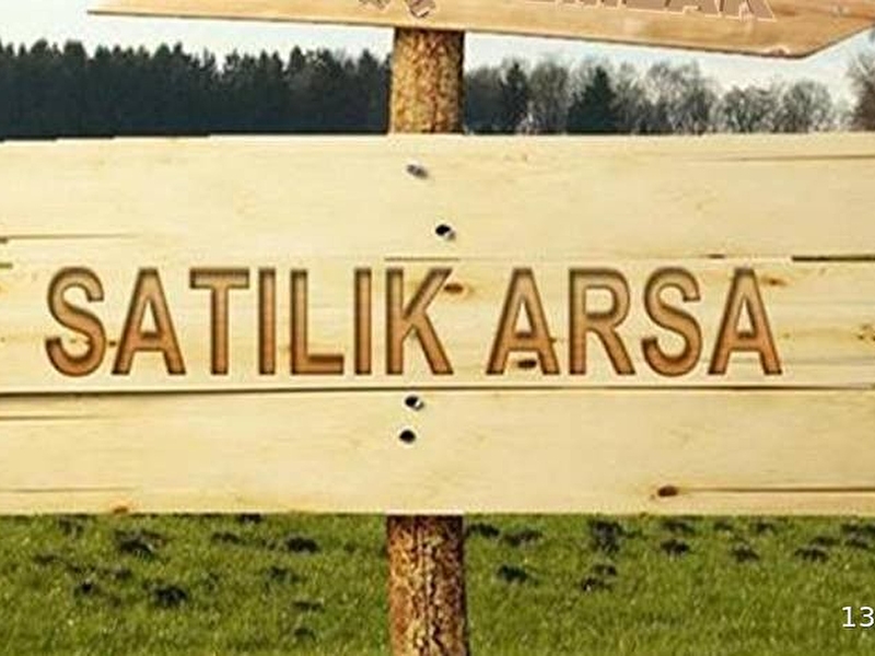 Ümi̇tköy'de çi̇ft parsel manzarali 1209 m2 hazir arsa