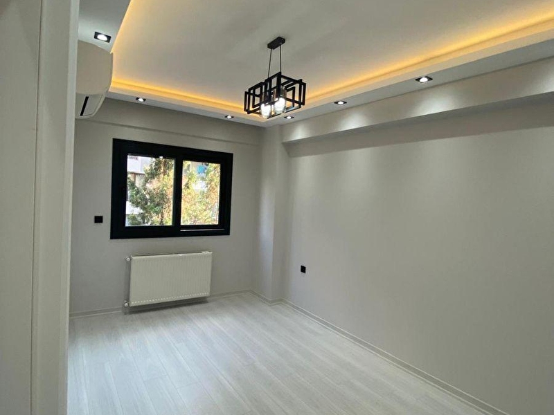 Karşıyaka nergiz goncalar mah.girne bulvarı yanı satılık 2+1 lüx daire