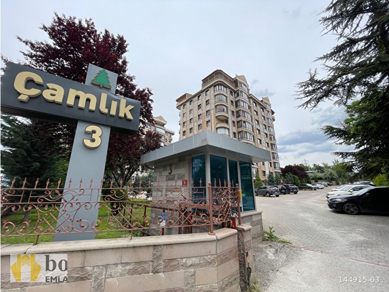 Beştepe çamlik si̇tesi̇'nde hari̇ka konunmlu manzarali dai̇re