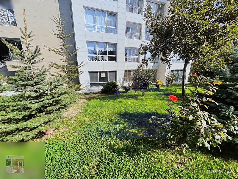 İncek vadi̇ konutlarinda satilik 2+1
