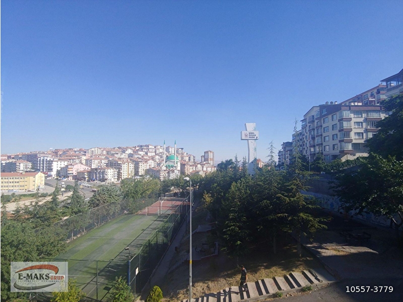 Emaks'tan genç bi̇nada / full yapili / i̇skanli / güney-doğu cephe / önü açik / merkezi̇ / 3+1 dai̇re