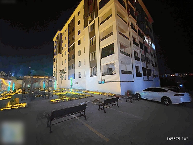 Satılık 4+1 Lüks Daire Siirt Merkez Veyselkarani Mahallesi