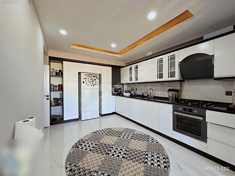 Satılık 4+1 Lüks Daire Siirt Merkez Veyselkarani Mahallesi