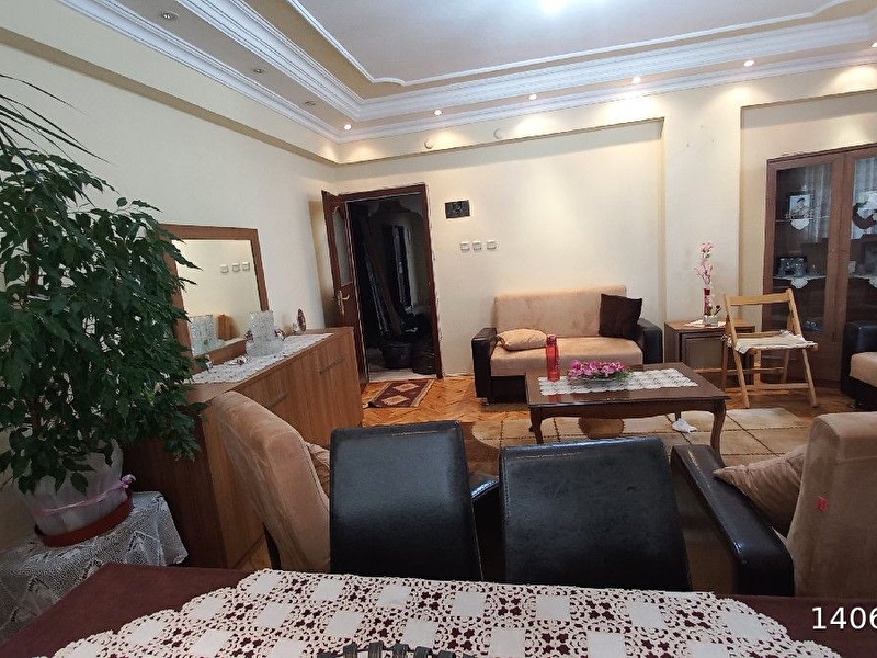 **buraktan **gültepe,de 3!+1. 1.kat. 140m2. full  eşyali  dai̇re