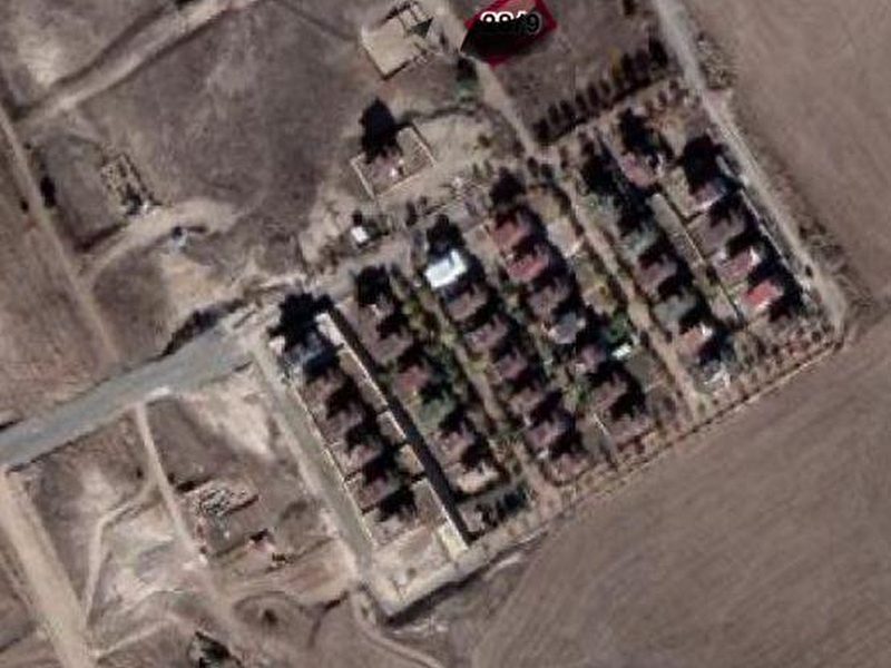 Toki̇ turkuazin yani yukari yurçuda 530 m2 arsa