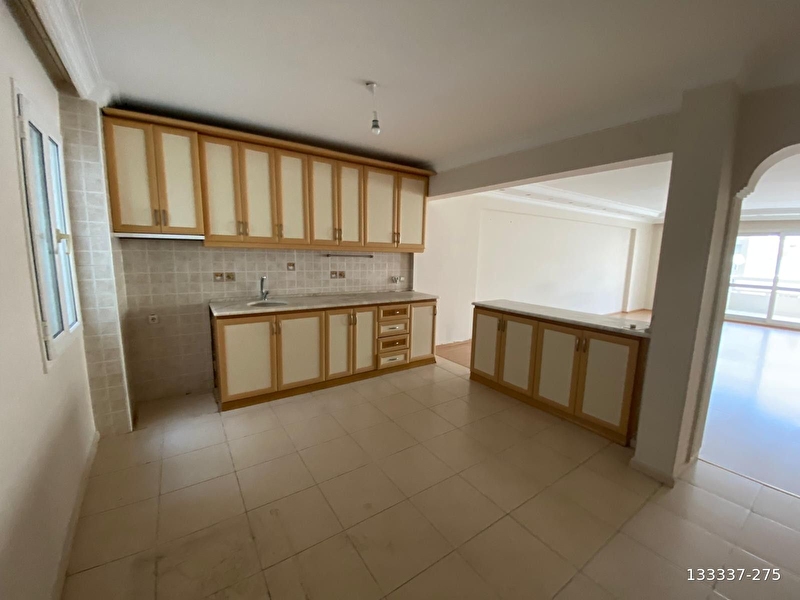 Teleferi̇k mh.sakarya cad.asansörlü 3+1 ki̇ralik dai̇re.