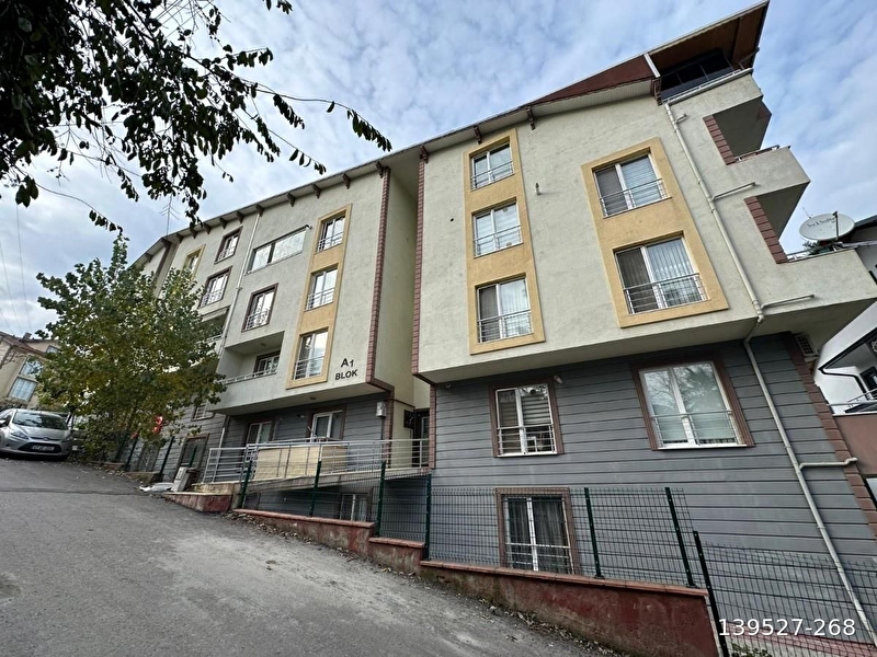 Turyap i̇zmit cadde'den plajyolunda eşsiz manzaralı çatıdublex