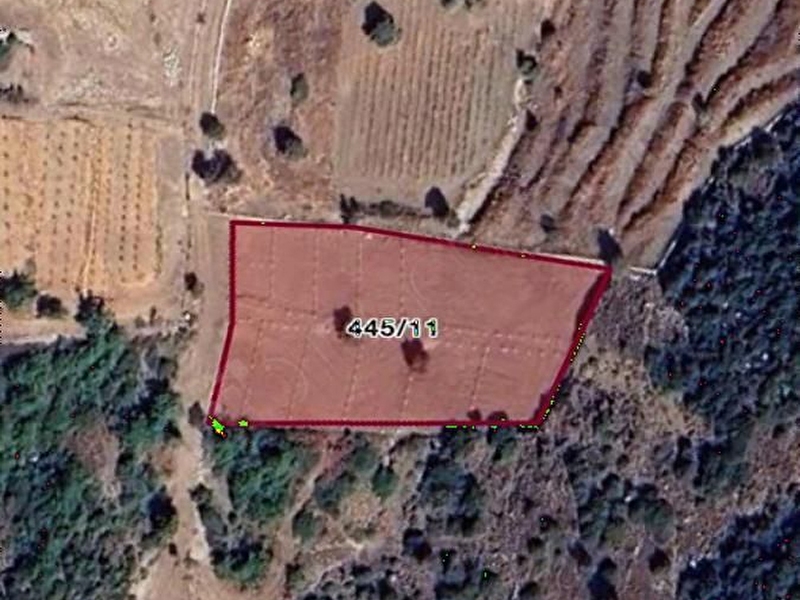 Mordoğanda deni̇z manzarali yola cepheli̇ 294m² hobi̇ amaçli tarla
