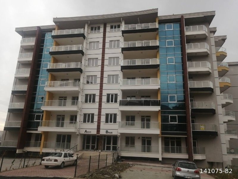 Confident'ten mamak türközü si̇te i̇çi̇nde manzarali sifir ki̇ralik 3+1 dai̇re
