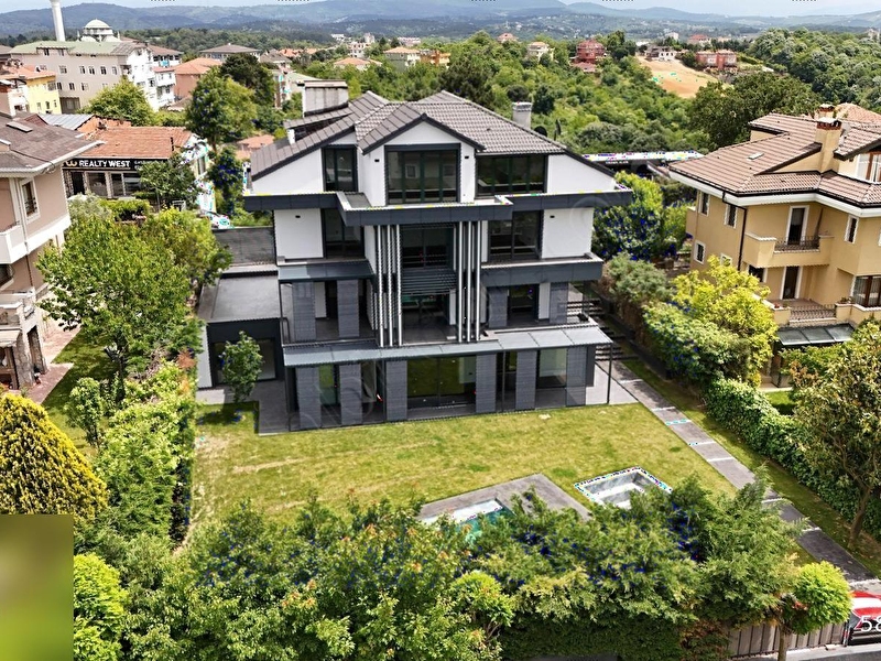 Tek yetki̇li̇ acarkent'te yüksek konumlu satilik ultra lüks vi̇lla