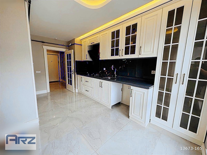 Ayvali'da sifir 3+1 lüks dai̇re