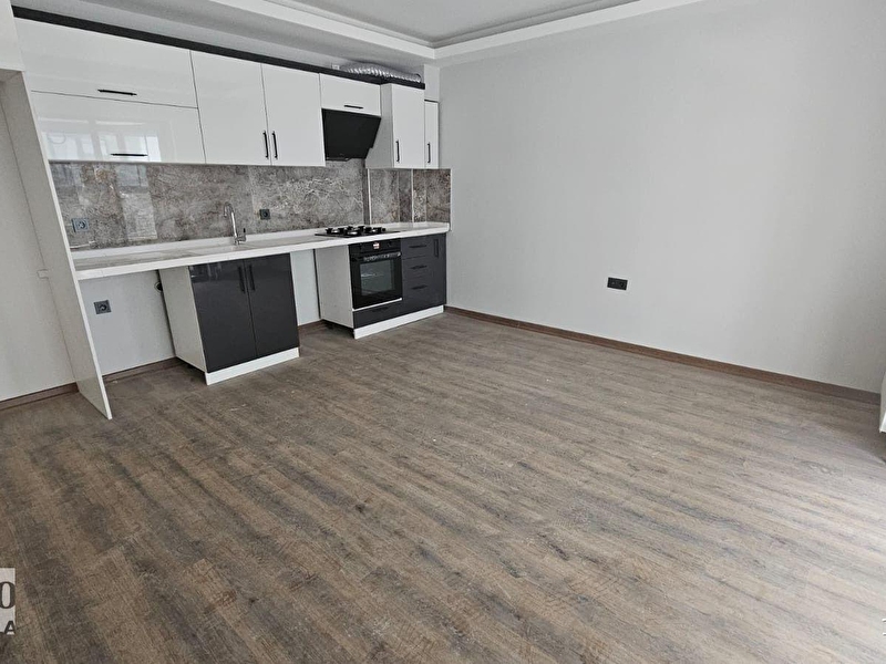 İncek'te lüks yapili 1+1 sifir, oturuma hazir dai̇re firsati