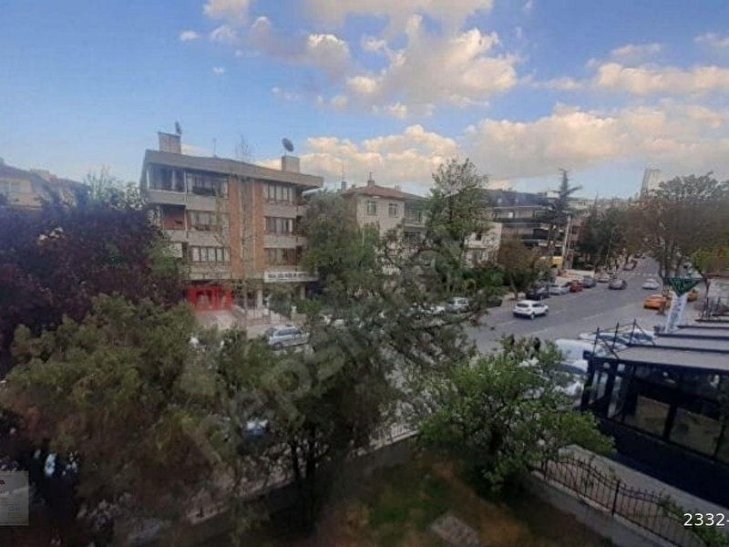Nene hatun caddesi̇ üzeri̇nde 3+1 125 m2 katta ön cephe  satilik dai̇re