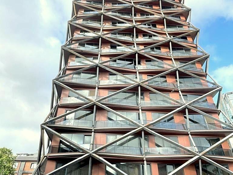Kanyon levent metroya 7dk i̇nn levent rezi̇dans'ta boşş 2+1 dai̇re