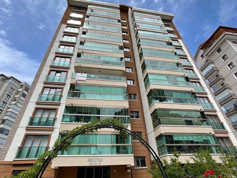Mamak şafaktepe mahallesi̇nde full yapili 3+1 satilik dai̇re