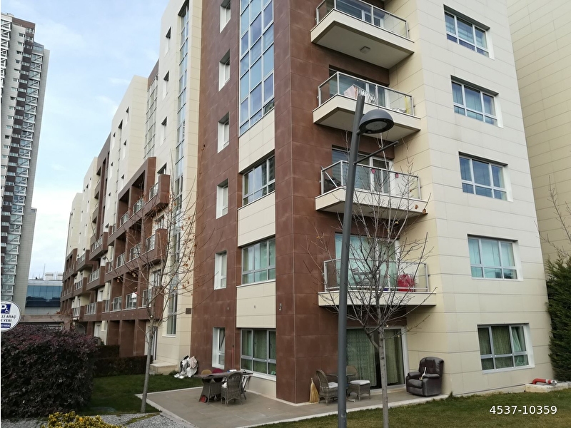 Çankaya oran parkoran konutlarinda c blok da 1+1 eşyali mobi̇lyali peyzaj manzarali ki̇ralik dai̇re