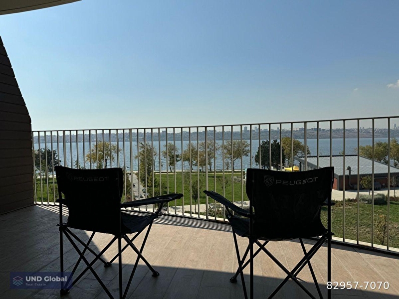 Küçükçekmece blue lake satılık 2+1 göl manzaralı daire boş