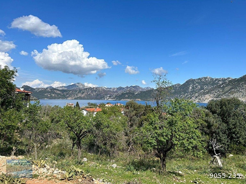 Marmaris lider emlak selimiyeden  inşaat ruhsatı alınmış satilik deniz manzaralı tarla