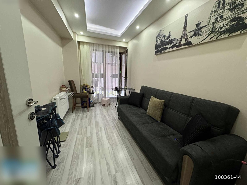 Sefaköy sultanmurat mah. 2+1 80m2 bahçeli̇ bahçekat dai̇re