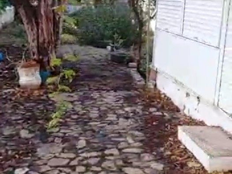 Özdere çukuraltı denize sıfır  arsa içinde satılık ve kiralık villa