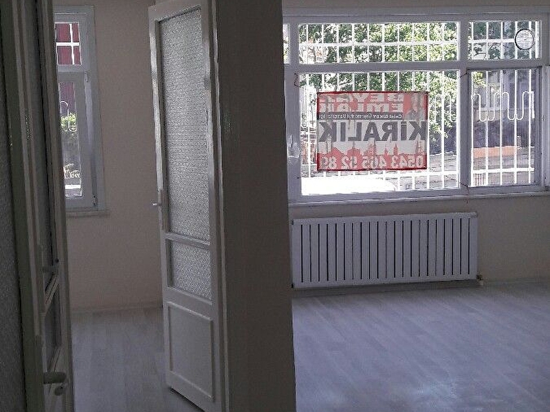 Merkezi̇ yerde masrafsiz dai̇re.