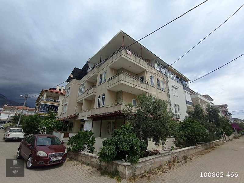 Altinoluk merkezde deni̇ze 150 metre geni̇ş teras 4+1 dubleks dai̇re