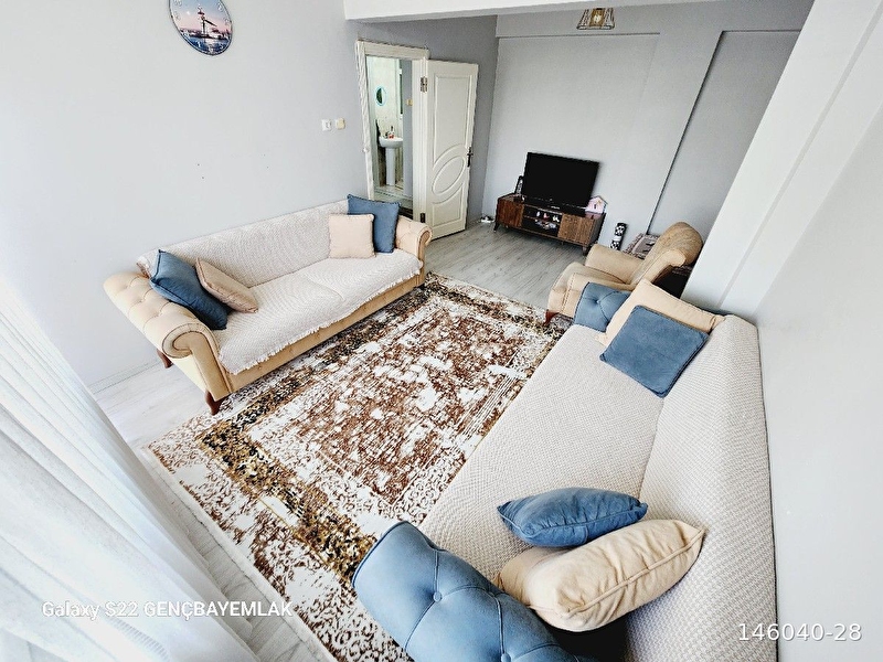 ????gençbay emlak'tan selahi̇ye mah. 4.kat 2+1 masrafsiz 100.yil blv. yakin kaçirilmayacak firsat dai̇re