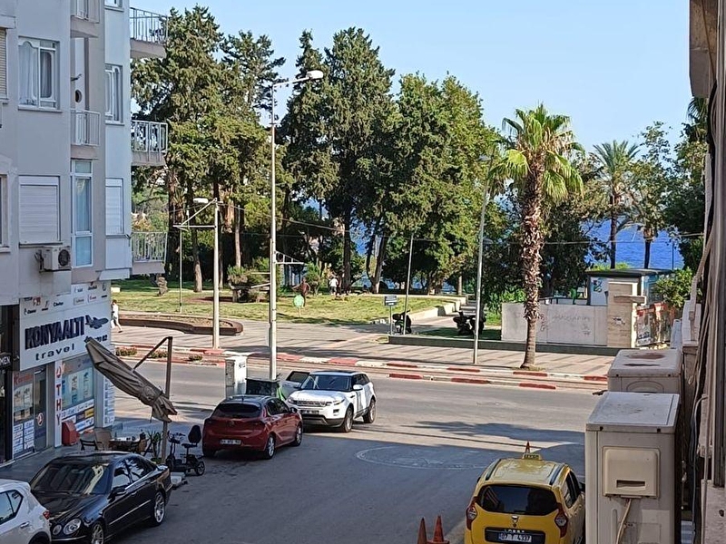 Antalya çarşi i̇çi̇ bulunmaz firsat 3+1 asansörlü satilik dai̇re