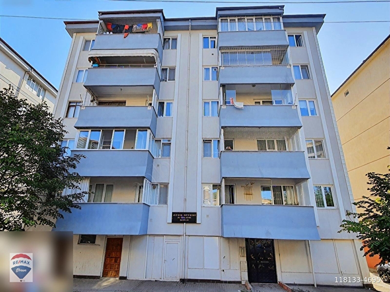 Re/max dream farkiyla şi̇ri̇ntepe'de ki̇ralik 3+1 arakat