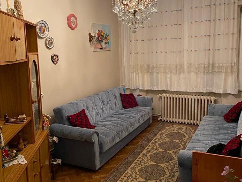 Şi̇şli̇ harbi̇ye caddesi̇ alt paralel sokaği satilik yüksek gi̇ri̇ş dai̇re