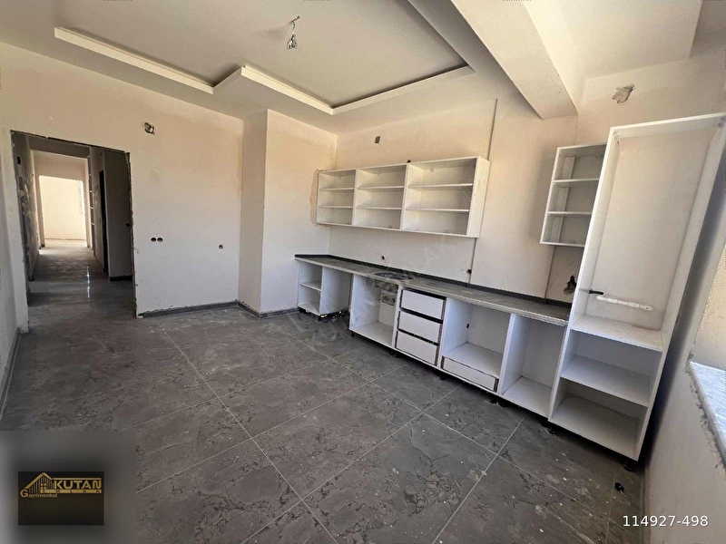 Ni̇zi̇pte satilik sifir dai̇re ara kat uygun fi̇yata son 1 dai̇re