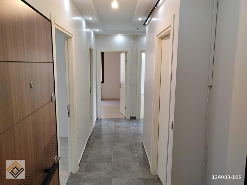 Ortabayır mevkiinde yeni bina da boş daire