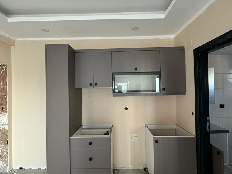 Denen gayri̇menkulden merkezi̇ konumda satlik dai̇re