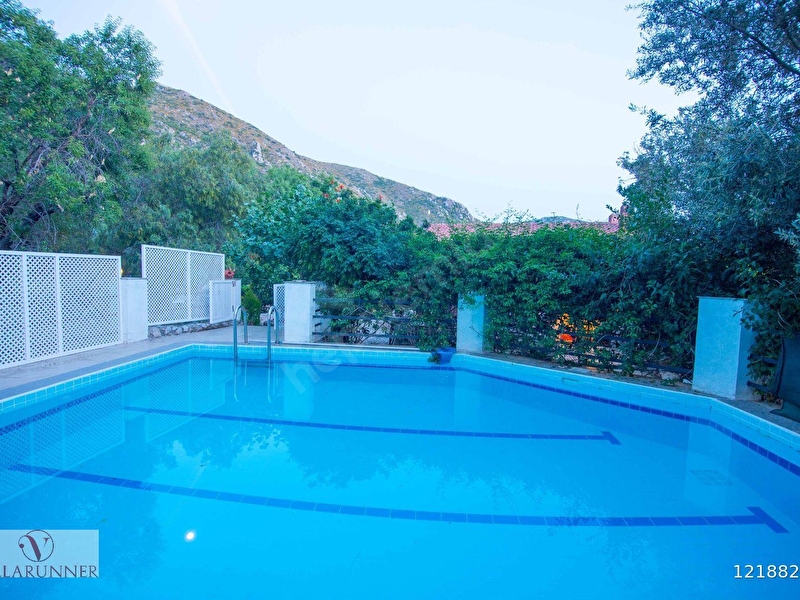 Günlük Kiralık 4 Odalı Villa Muğla Marmaris Söğüt Mahallesi 8 Kişi Kapasiteli