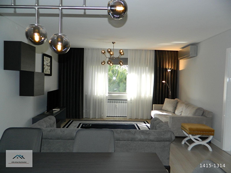 Ataköy palmi̇ye si̇tesi̇nde  özel dai̇re satilik