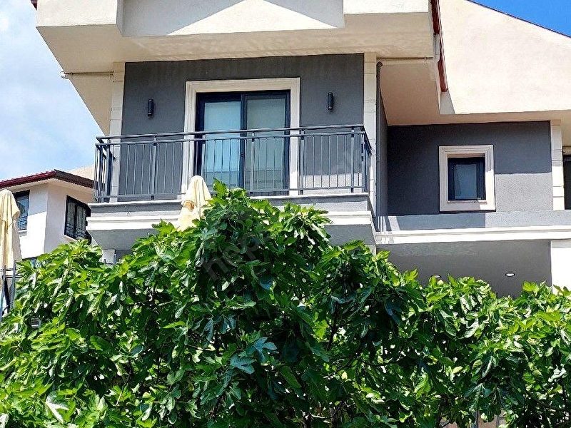 Günlük Kiralık 3 Odalı Villa Muğla Marmaris Gölenye Mahallesi 6 Kişi Kapasiteli
