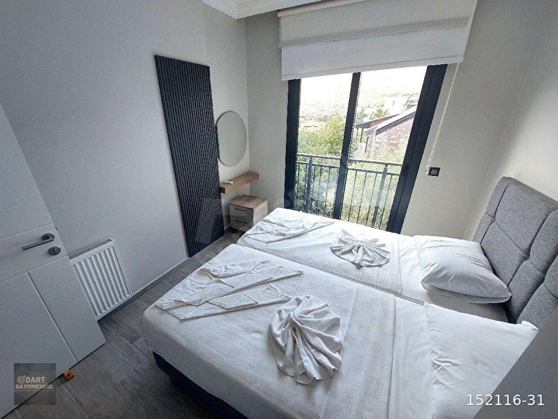 Günlük Kiralık 3 Odalı Villa Muğla Marmaris Gölenye Mahallesi 6 Kişi Kapasiteli