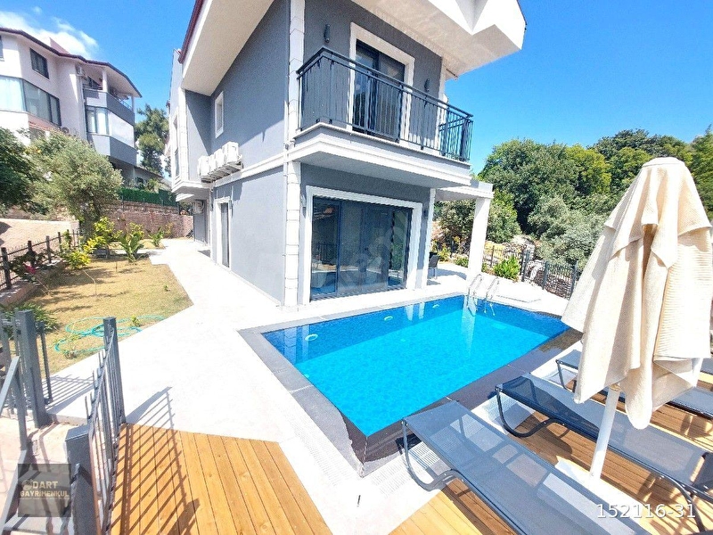 Günlük Kiralık 3 Odalı Villa Muğla Marmaris Gölenye Mahallesi 6 Kişi Kapasiteli