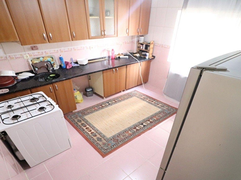 Yatirim firsati!!! eşyalariyla satilik 2+1 asansörlü i̇skanli aci̇l satilik dai̇re