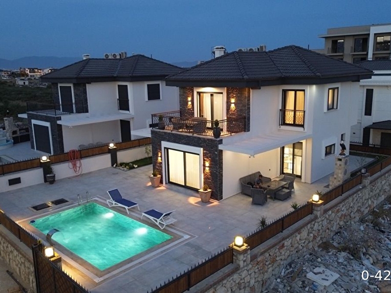 Sahibinden 4+1ultra lüks ful eşyalı sıfır villa