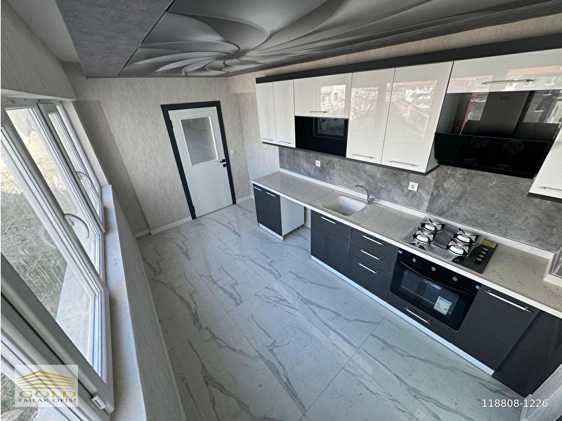 Etli̇k şehi̇r hastanesi̇ne ve anteras alişveri̇ş merkezi̇ne 3 km mesafede sifir yapili satilik 3+1 dai̇re